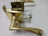 Защелка дверная SIRIUS 920-00 PB золото 3англ.кл./фикс. (квадрат) (СКОБА) (20шт)